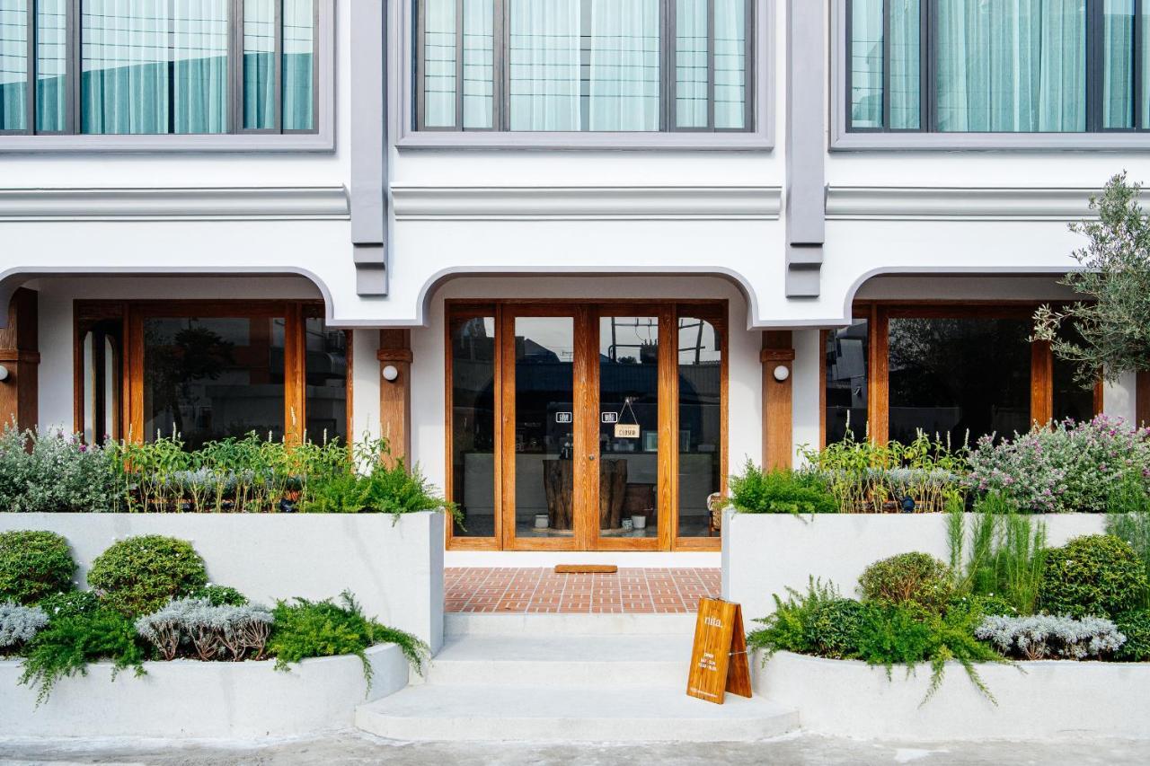 Vst Punnawithi Hotel Bangkok Exterior foto