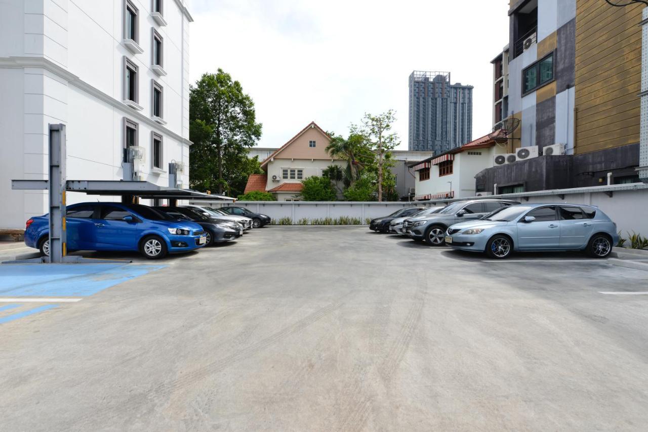Vst Punnawithi Hotel Bangkok Exterior foto